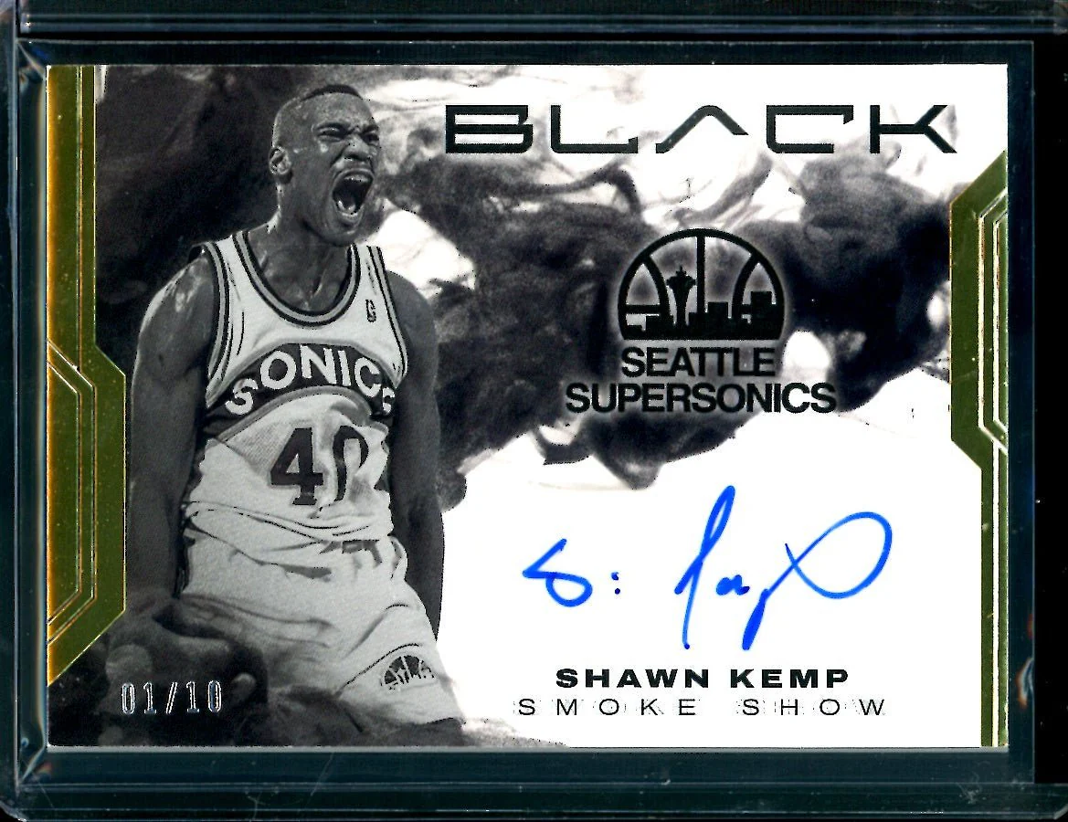 2022/23 Panini Black Shawn Kemp Smoke Show Gold Autograph /10 Sonics
