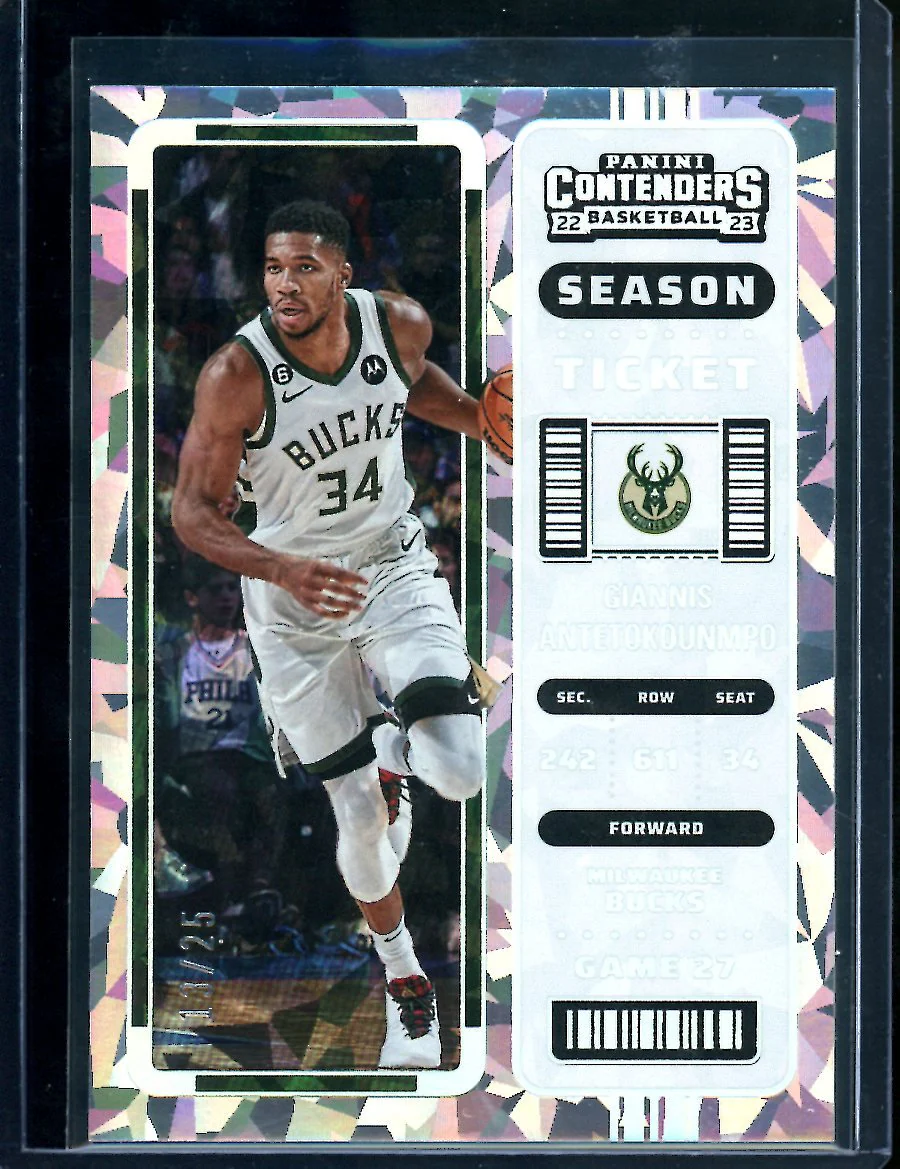 2022/23 Panini Contenders Giannis Antetokounmpo Cracked Ice /25 Bucks