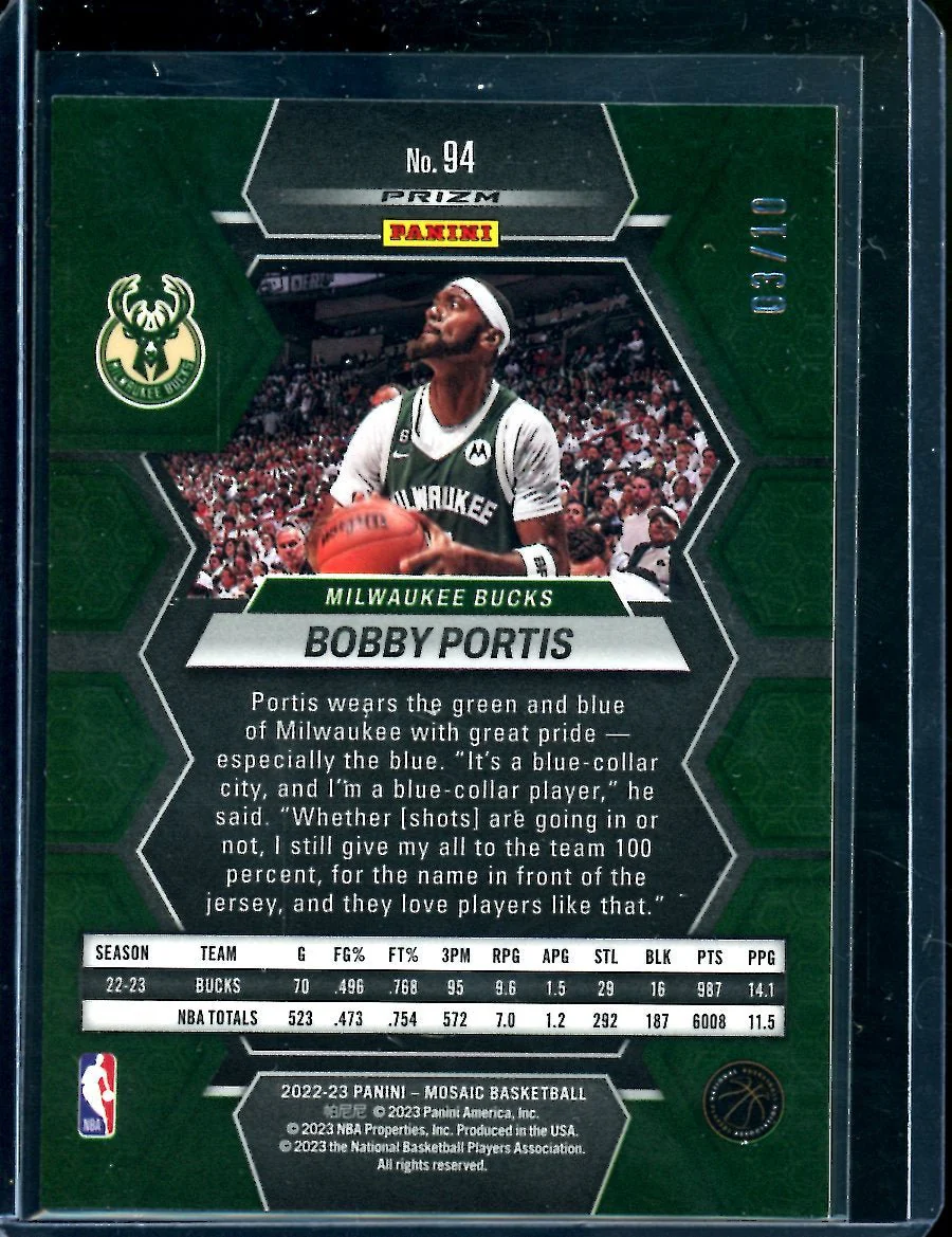 2022-23 Panini Mosaic Bobby Portis Gold Mosaic /10 Bucks - Image 2