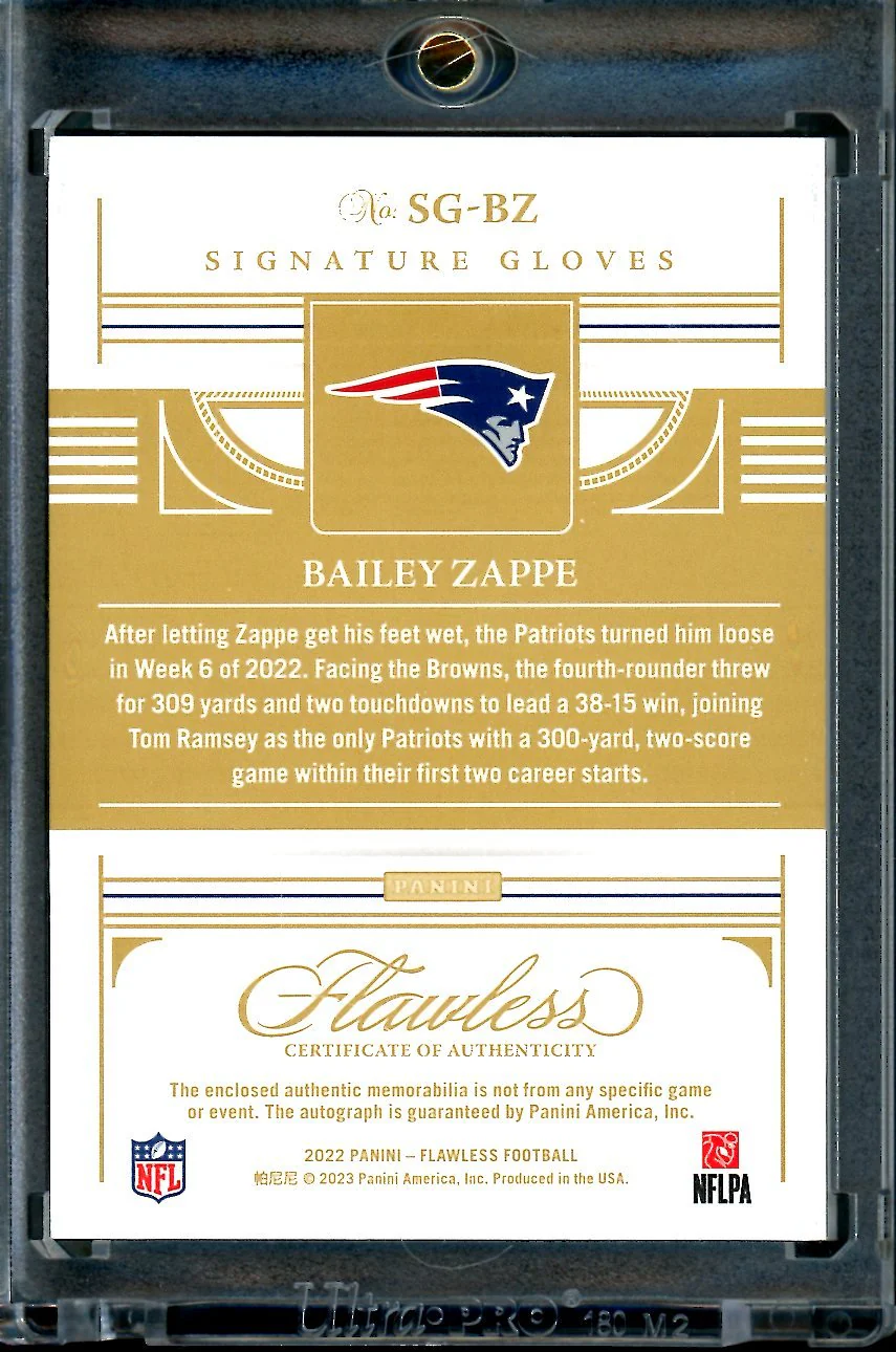 2022 Panini Flawless Bailey Zappe Rookie Auto Signatures Gloves RPA Green /5 Patriots - Image 2