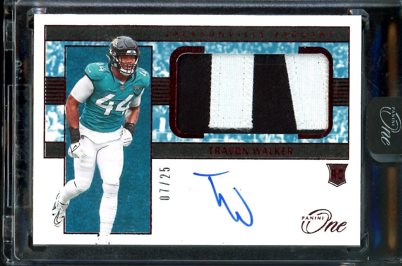 2022 Panini One Travon Walker Rookie RPA Red /25 Jaguars